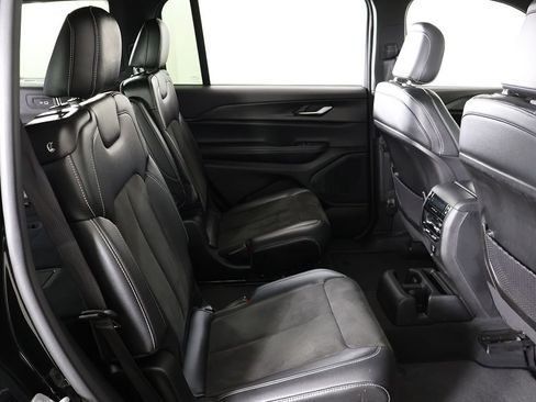Used 2023 Jeep Grand Cherokee L Laredo AWD/4WD image 35