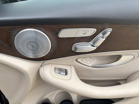 Used 2021 Mercedes-Benz GLC 300 GLC 300 image 15