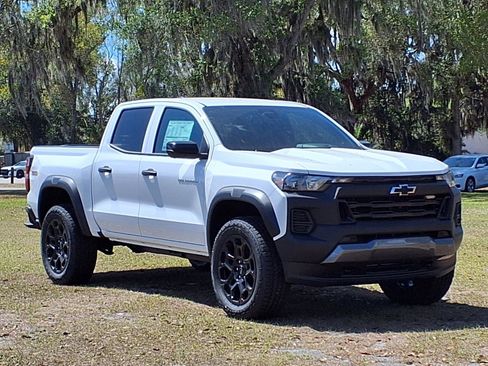 New 2026 Chevrolet Colorado Trail Boss AWD/4WD image 1