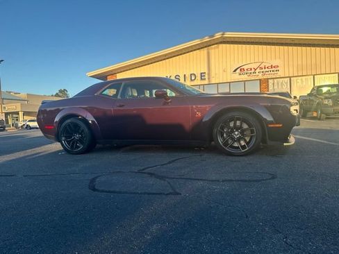 Used 2022 Dodge Challenger R/T Scat Pack RWD image 8