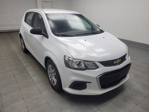 Used 2020 Chevrolet Sonic LT FWD image 27