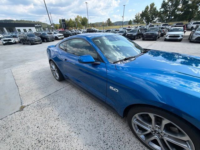 Used 2021 Ford Mustang GT Premium w/ Ford Safe & Smart Package RWD image 11