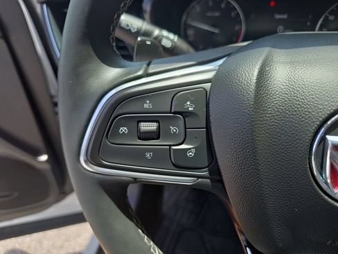 Certified 2022 Buick Envision Preferred FWD image 24