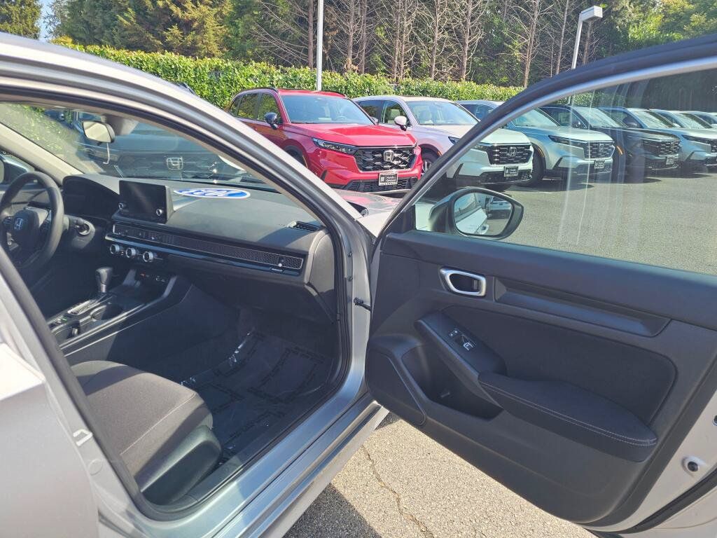 Used 2023 Honda Civic LX image 12