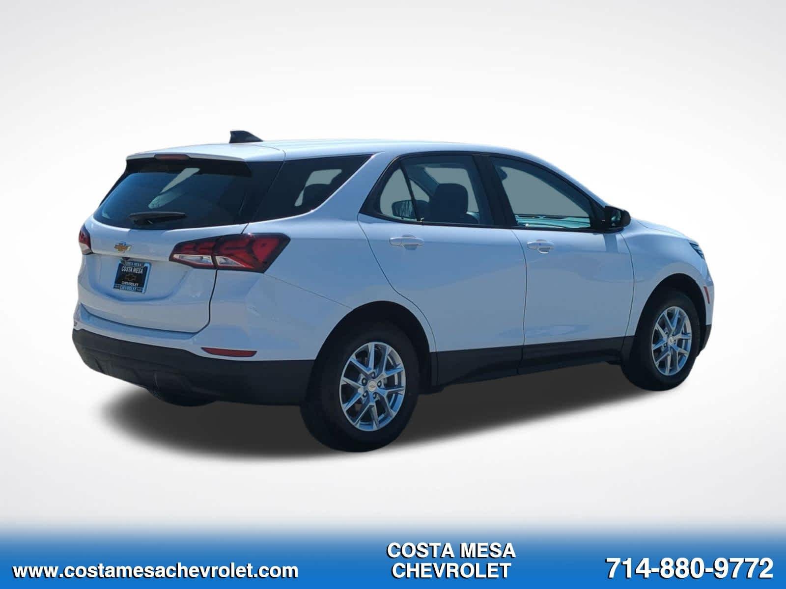 Used 2022 Chevrolet Equinox LS w/ LPO, Cargo Package AWD/4WD image 5