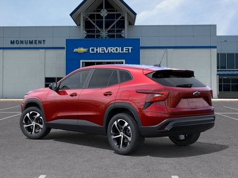 New 2026 Chevrolet Trax RS w/ Sunroof Package FWD image 3