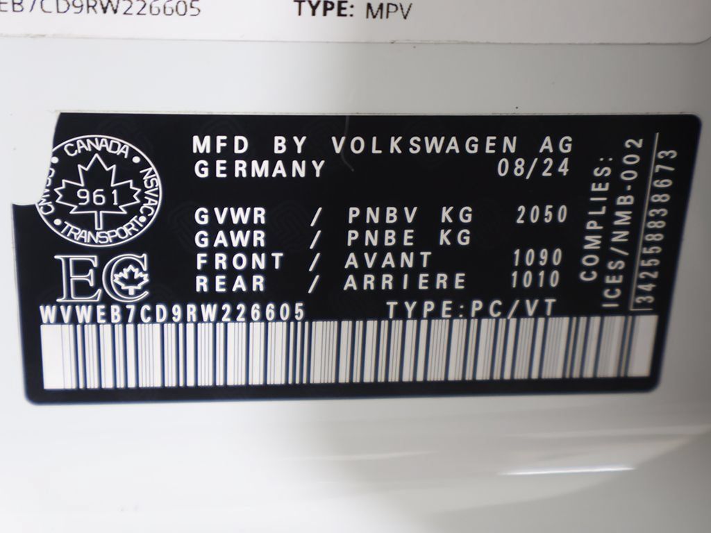 Used 2024 Volkswagen Golf R AWD/4WD image 60