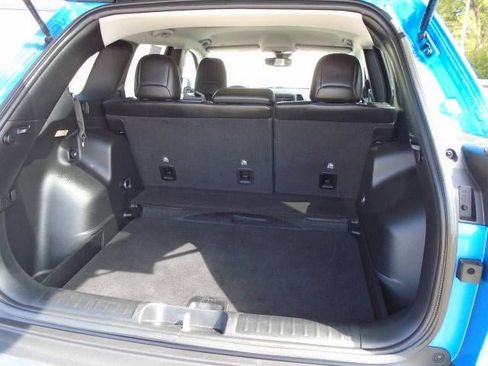 Used 2021 Jeep Cherokee Latitude Plus AWD/4WD image 26