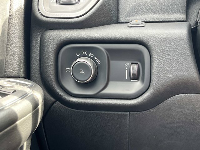 New 2024 RAM 3500 Tradesman AWD/4WD image 31