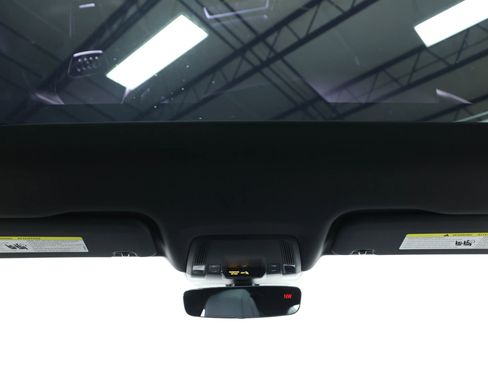 Used 2024 Audi e-tron GT Premium Plus w/ Performance Package image 38