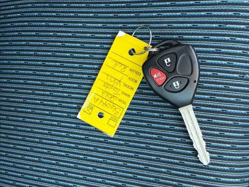 Used 2012 Toyota Yaris SE FWD image 40