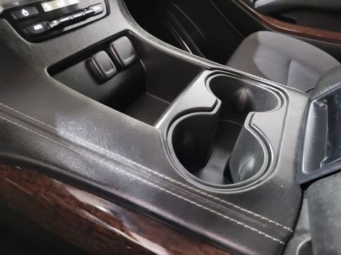 Used 2016 GMC Yukon SLE w/ HD Trailering Package image 38