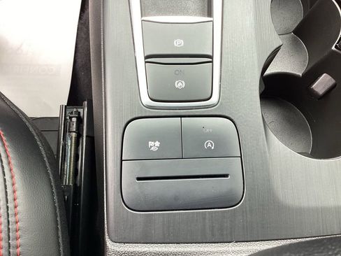 Used 2025 Ford Escape ST-Line image 28