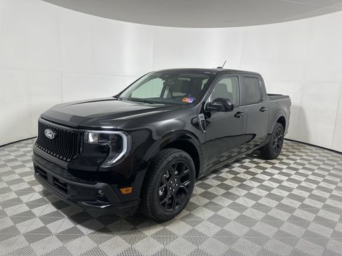 New 2025 Ford Maverick Lobo image 3