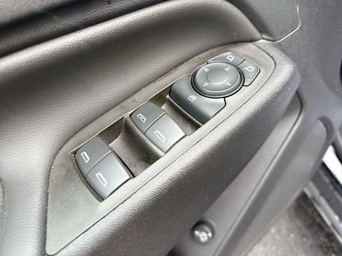 Used 2024 Chevrolet Equinox LT w/ LPO, Floor Liner Package FWD image 13