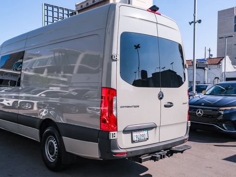 Used 2023 Mercedes-Benz Sprinter 2500 image 8
