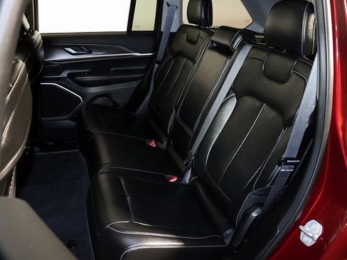 Used 2022 Jeep Grand Cherokee Limited 4xe image 14