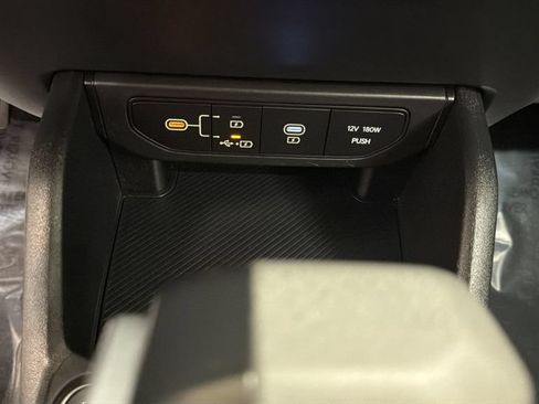 Used 2025 Kia K4 FWD image 20