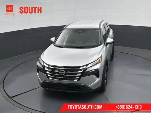 Used 2024 Nissan Rogue SV AWD/4WD image 48