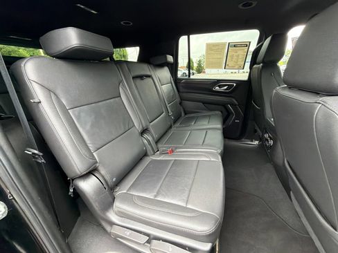 Used 2024 Chevrolet Suburban LT AWD/4WD image 30