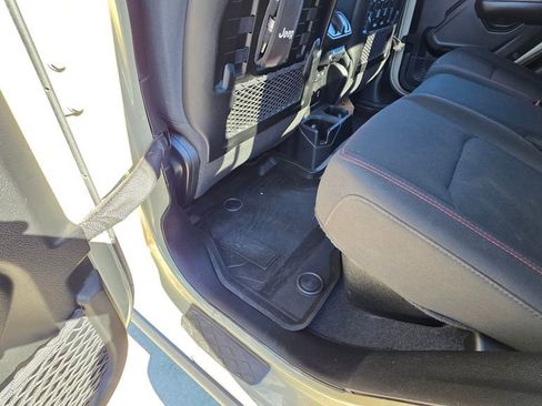 Used 2020 Jeep Gladiator Rubicon w/ Trailer Tow Package image 19