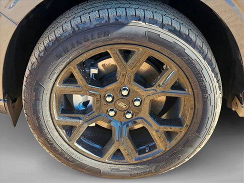 New 2025 Ford Maverick Lobo AWD/4WD image 10