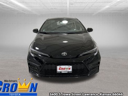 New 2026 Toyota Corolla SE image 2