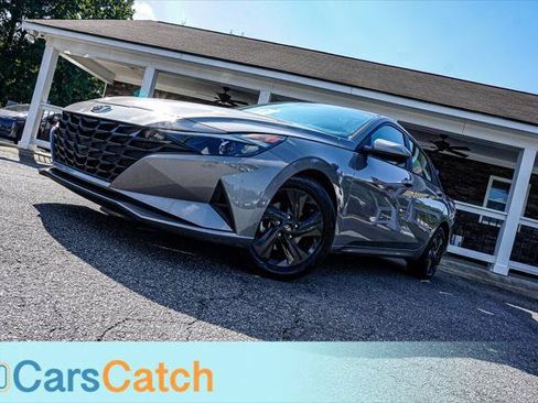 Used 2021 Hyundai Elantra SEL FWD image 3