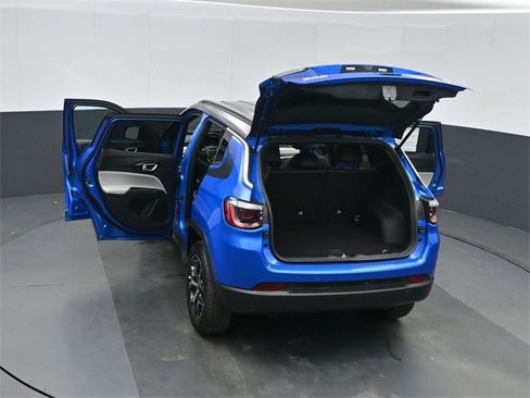 New 2026 Jeep Compass Limited w/ Mopar Graphics Package image 50