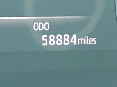 Used 2021 Toyota Highlander XLE image 14