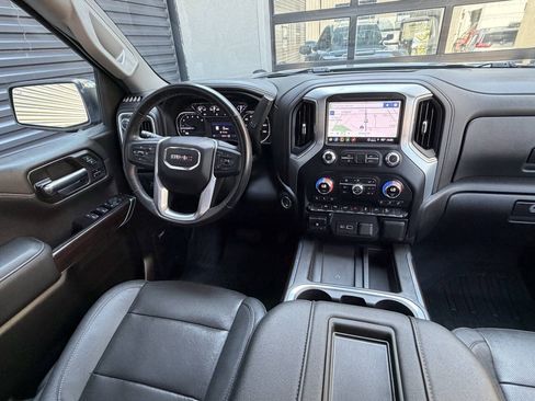 Used 2022 GMC Sierra 1500 SLT w/ SLT Premium Plus Package AWD/4WD image 28