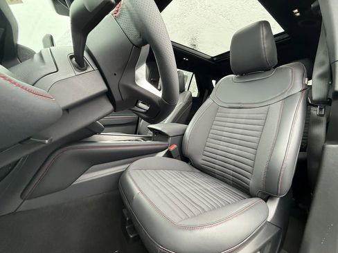 New 2026 Ford Explorer ST-Line w/ ST-Line Street Pack image 21