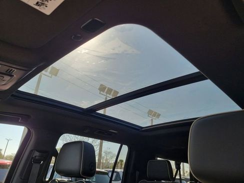 Used 2024 Chevrolet Suburban Premier w/ Premium Package image 41