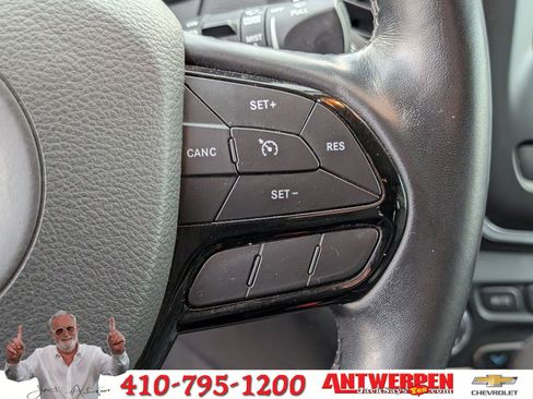 Used 2020 Jeep Cherokee Latitude Plus image 21