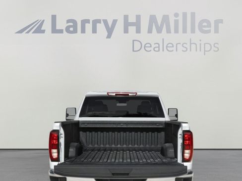 Used 2024 GMC Sierra 2500 AT4 w/ AT4 Premium Plus Package image 14