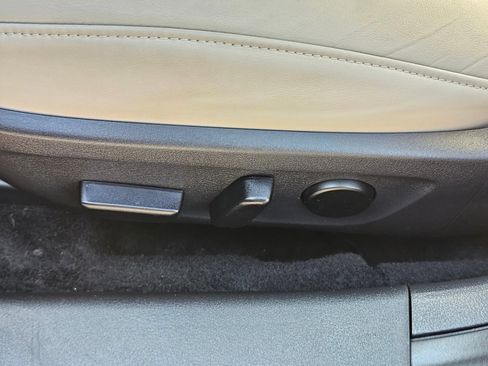 Used 2021 MAZDA MAZDA3 s image 29