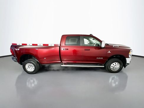 Used 2023 RAM 3500 Laramie AWD/4WD image 8