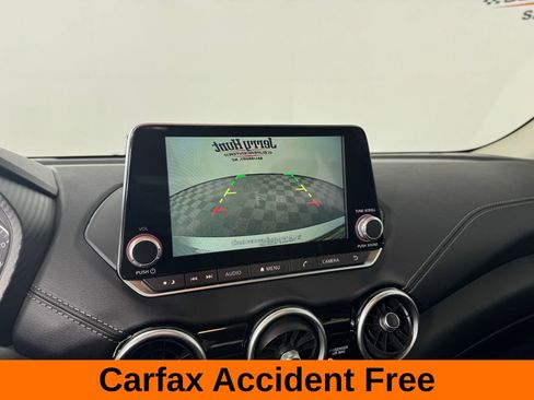 Used 2024 Nissan Sentra SV image 3