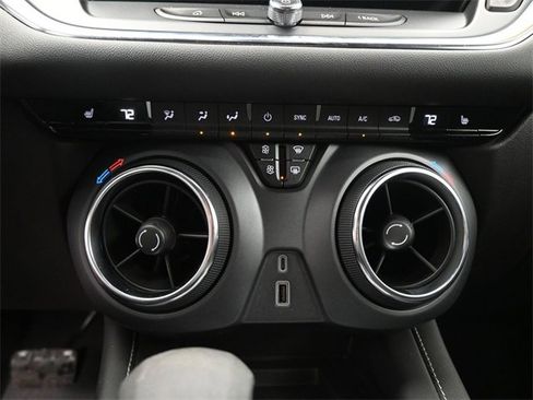 Used 2024 Chevrolet Blazer LT w/ Convenience Package image 18