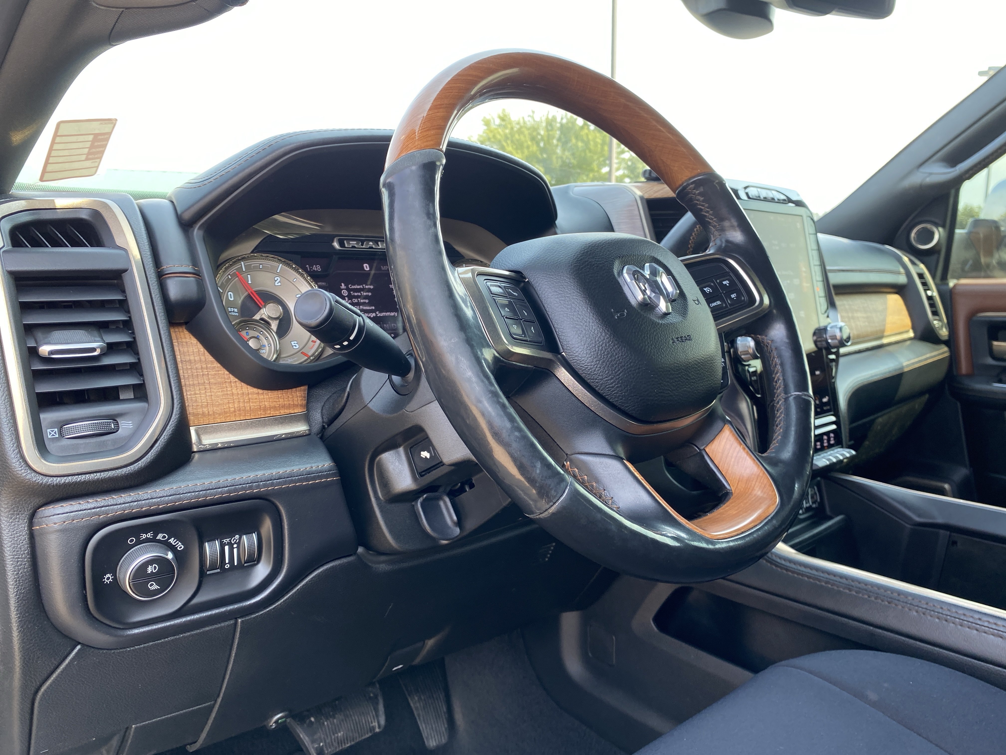 Used 2019 RAM 2500 Limited AWD/4WD image 9