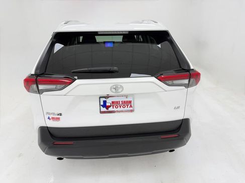 Used 2025 Toyota RAV4 LE FWD image 39