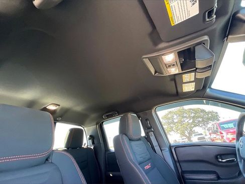 Used 2025 Nissan Frontier Pro-X w/ Pro Convenience Package image 28