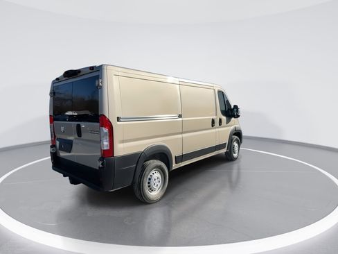 Used 2025 RAM ProMaster 2500 w/ Convenience Group image 8
