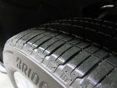 Used 2024 Chevrolet Tahoe LT image 7