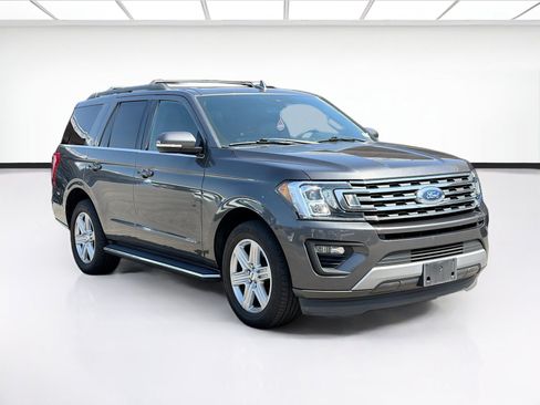 Used 2020 Ford Expedition XLT w/ Equipment Group 202A RWD image 3