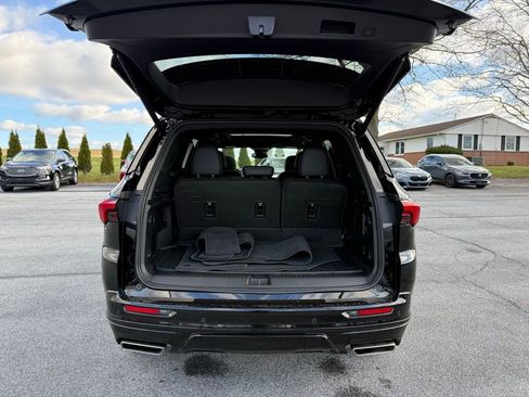 Used 2025 Buick Enclave Sport Touring w/ Super Cruise Package image 33