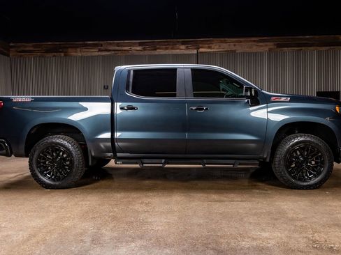 Used 2019 Chevrolet Silverado 1500 LT Trail Boss image 11