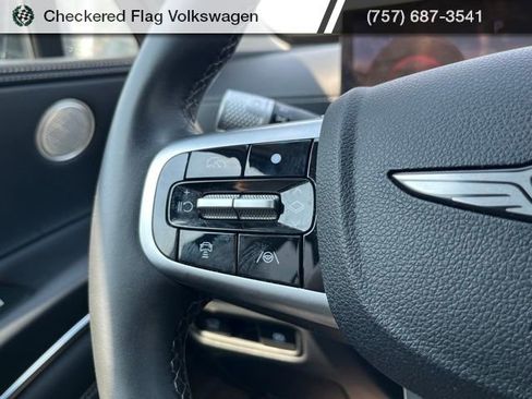 Used 2025 Genesis GV80 2.5T Standard AWD/4WD image 37
