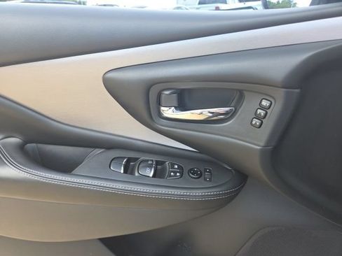 Used 2021 Nissan Murano SL FWD image 12