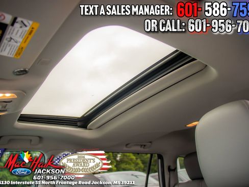 Used 2020 Toyota Highlander XLE FWD image 14
